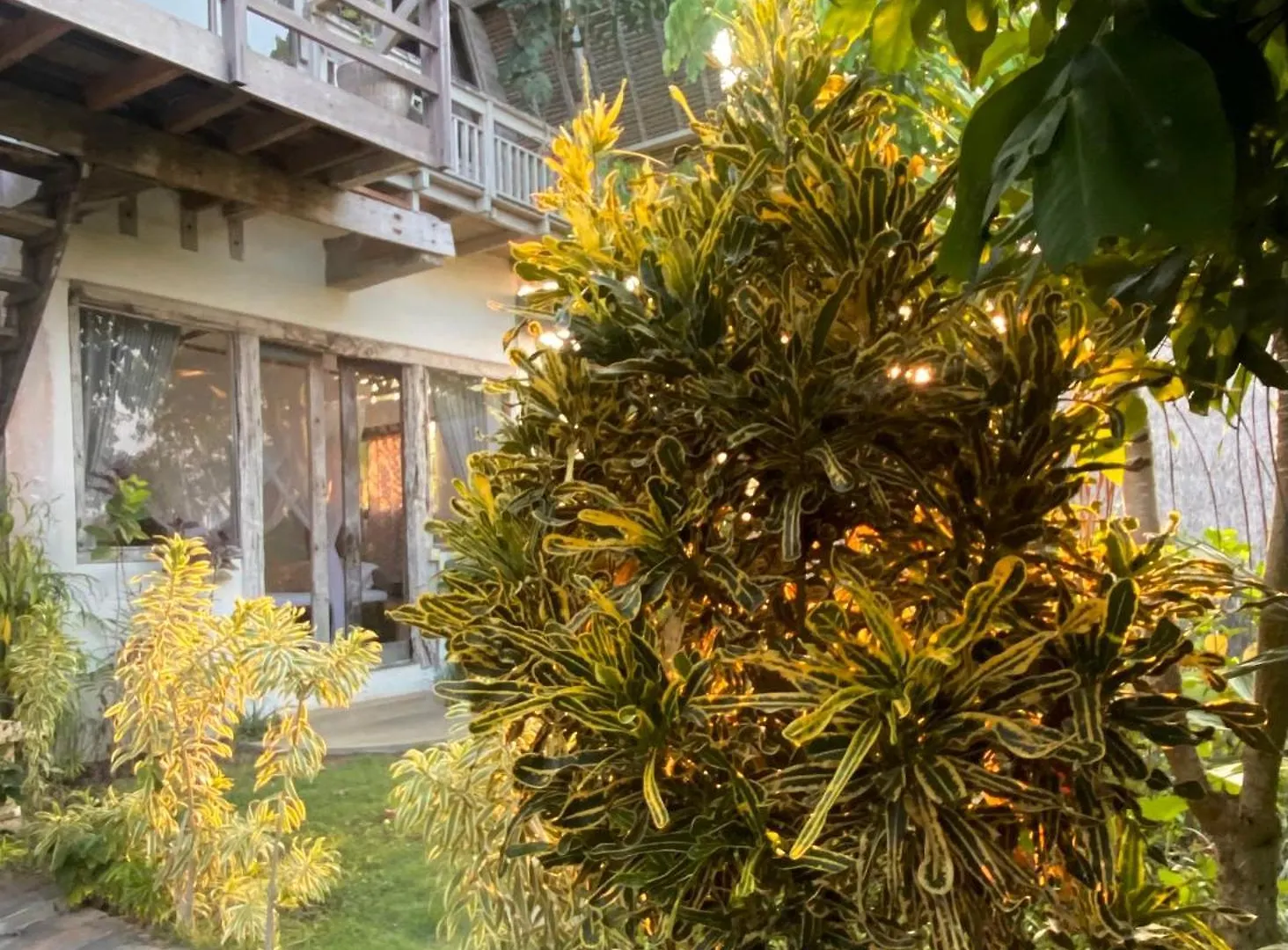 Vertical House Bali Улувату Деревянный коттедж