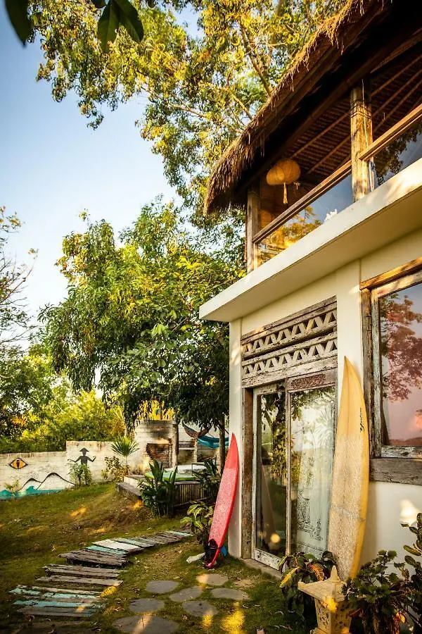 Vertical House Bali Uluwatu  Indonesia